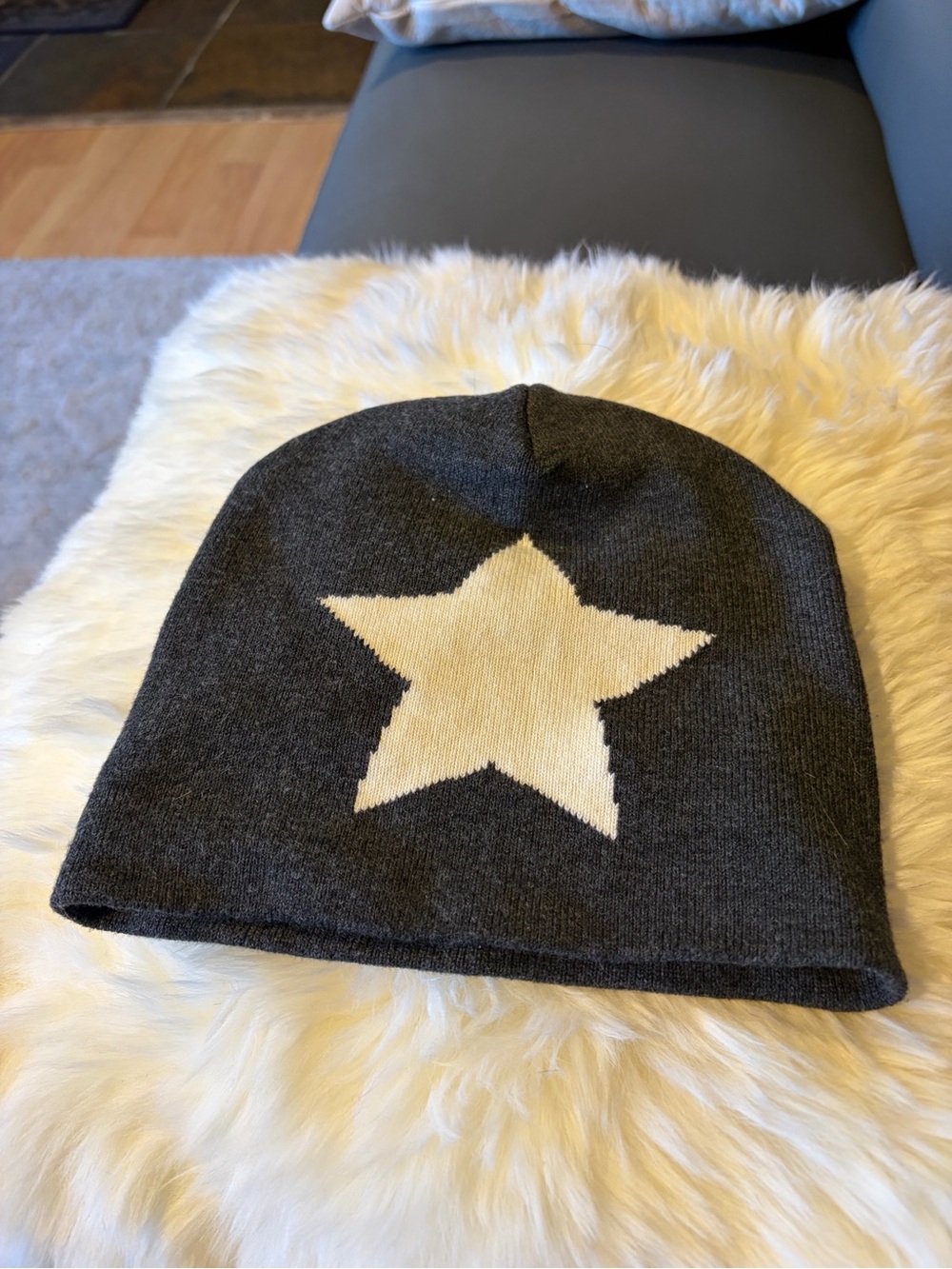 Kids Gray Knit Beanie with White Star